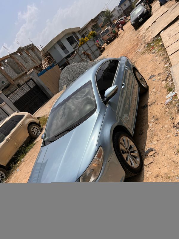 Main image of 2010 Volkswagen Passat sport